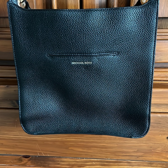Michael Kors Black Sullivan North/South Messenger - Picture 3 of 10